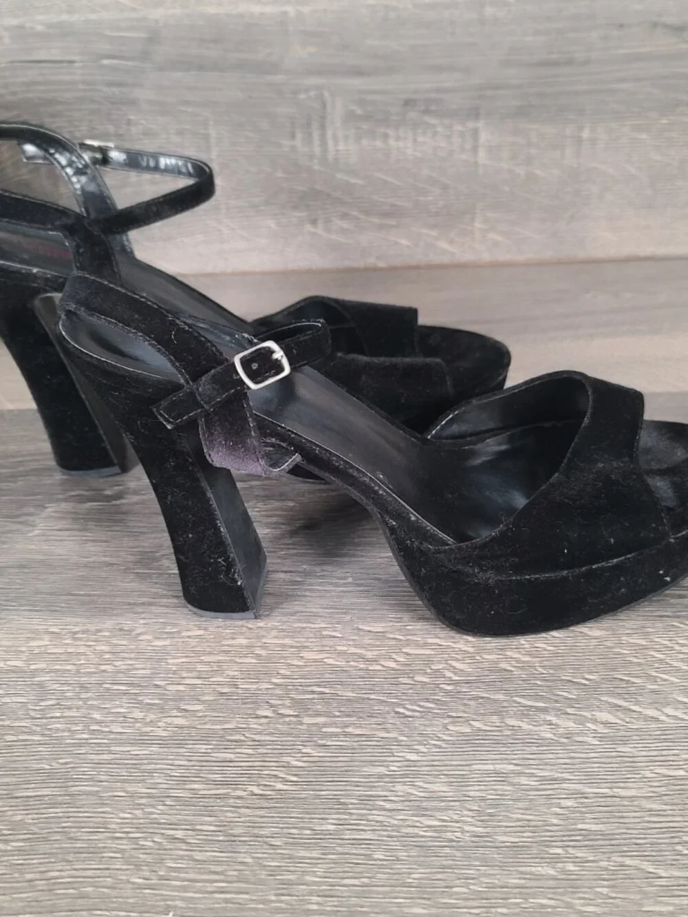 Demonia Black Velvet Dolly 09 Pumps Size 16M